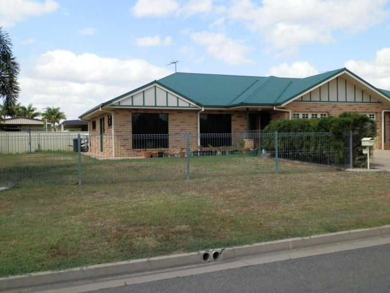 2/54 Kidd Street, Emerald QLD 4720