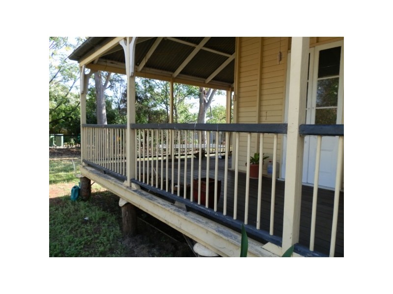 15 ABOR STREET, Capella QLD 4723