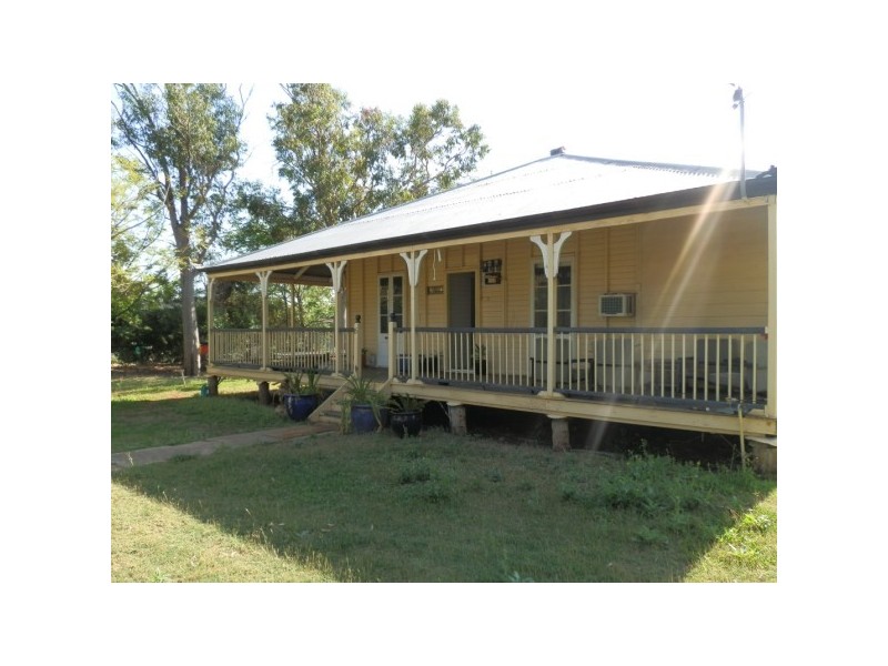 15 ABOR STREET, Capella QLD 4723