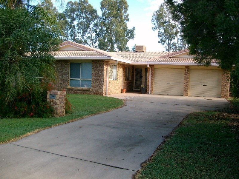 66 Staal Crescent, Emerald QLD 4720