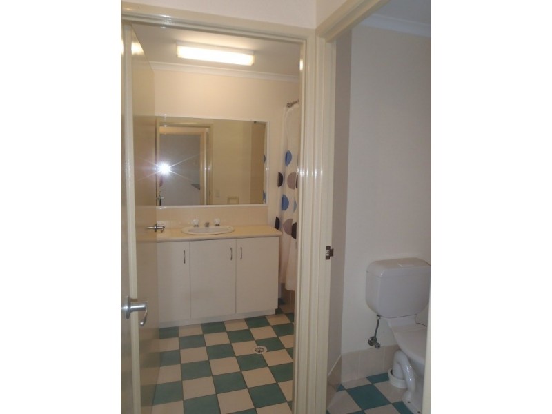 1/29 Esmond Street, Emerald QLD 4720