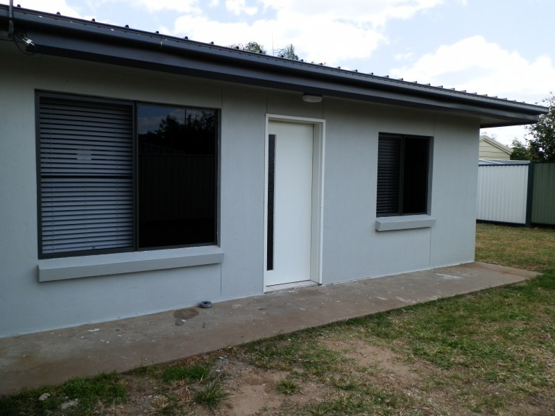 Unit 3/93 Harris Street, Emerald QLD 4720