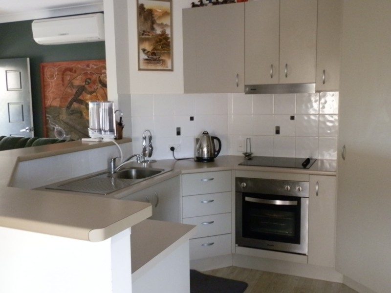 11 Burn Street, Capella QLD 4723