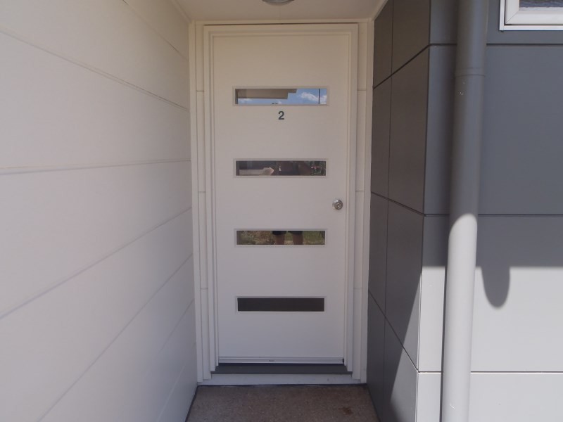 Unit 2/38 Lakeside Drive, Emerald QLD 4720