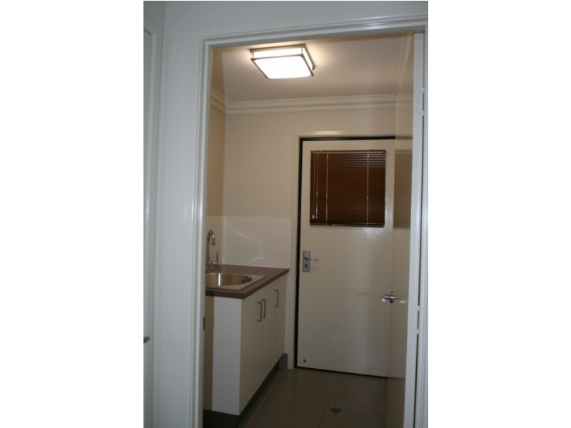 7B Desgrand Street, Emerald QLD 4720