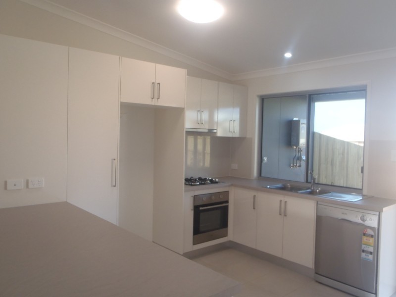 Unit 16/8 Hillcrest Street, Emerald QLD 4720