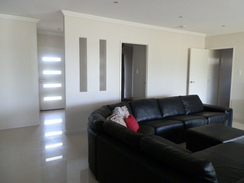 17 Moriarty Street, Emerald QLD 4720