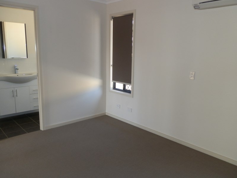 1/1 Charolais Place, Emerald QLD 4720