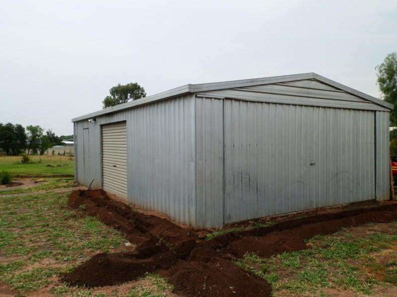 24 Andrews Road, Emerald QLD 4720