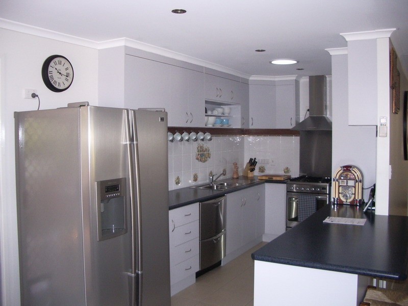 4 Expeller Court, Emerald QLD 4720