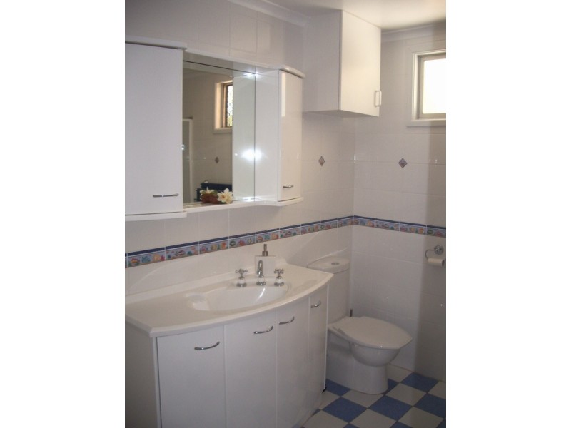 4 Expeller Court, Emerald QLD 4720