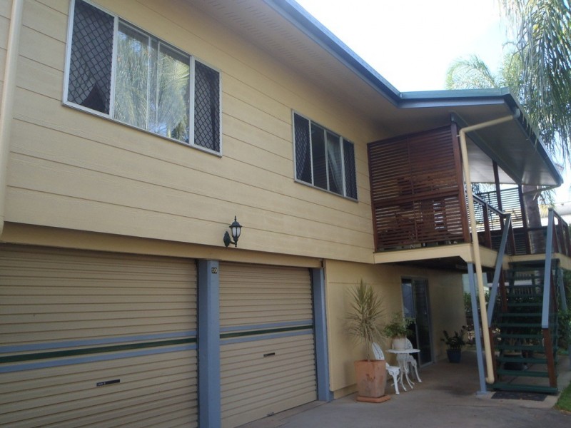 10 Pryor Place, Emerald QLD 4720