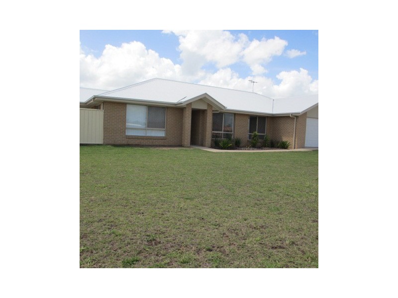21 Scenic Drive, Emerald QLD 4720