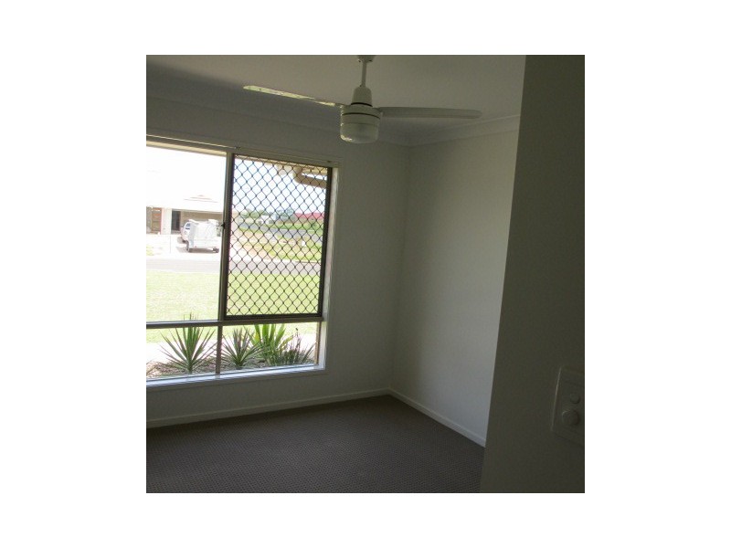 21 Scenic Drive, Emerald QLD 4720