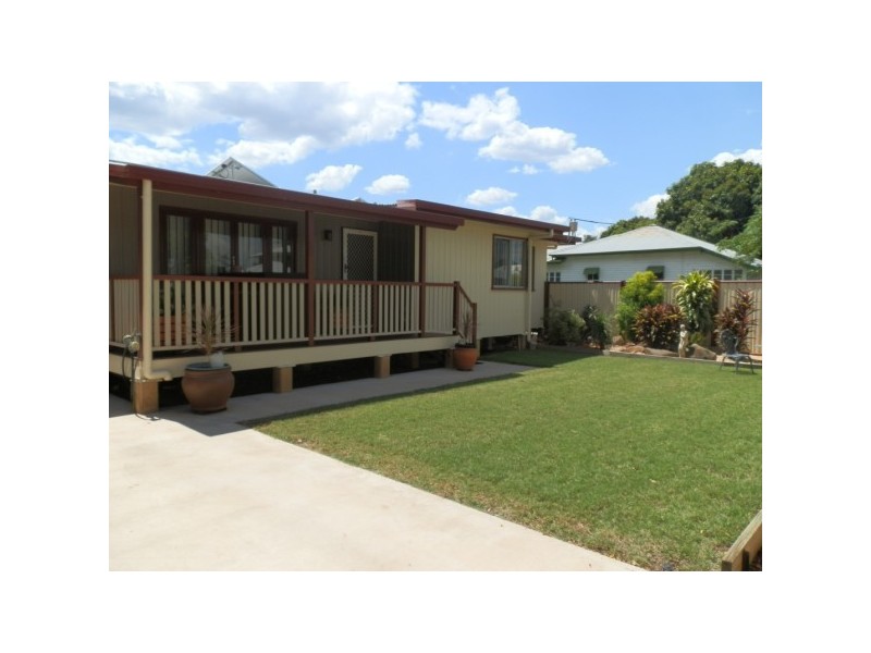 71 Retro Street, Emerald QLD 4720