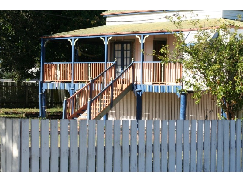 73 Gray Street, Emerald QLD 4720