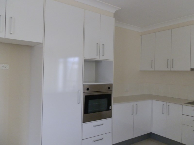 15 Rodgers Street, Emerald QLD 4720