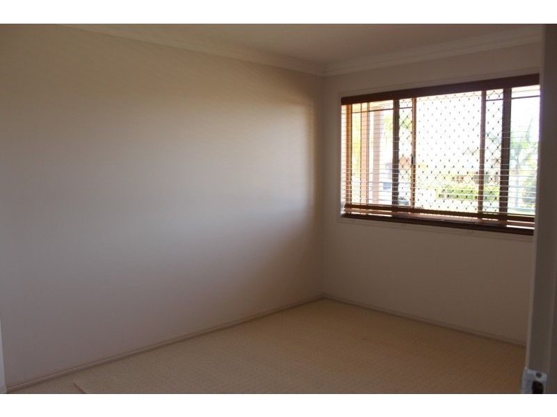 4 Callaghan Street, Emerald QLD 4720