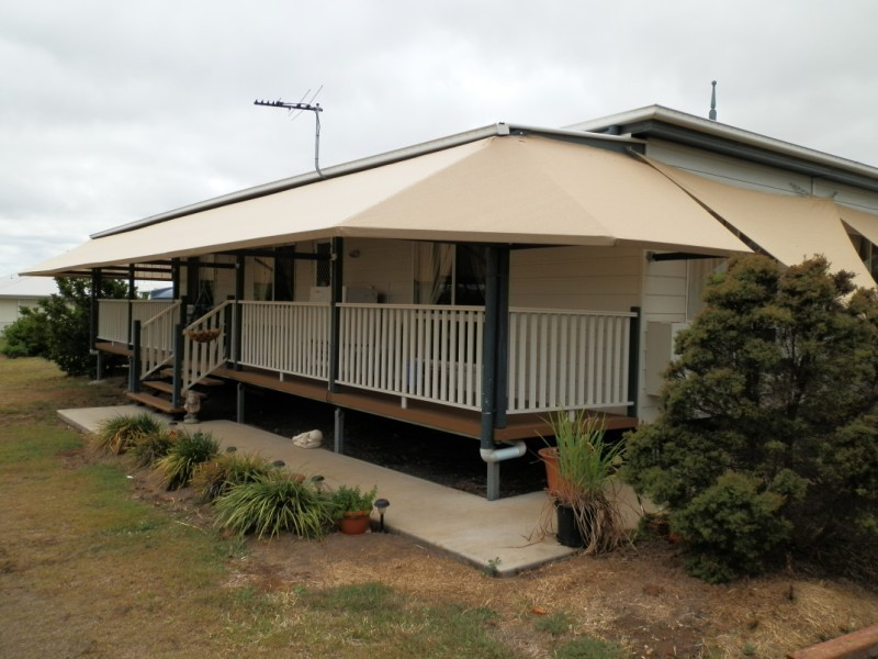 11 Burn Street, Capella QLD 4723