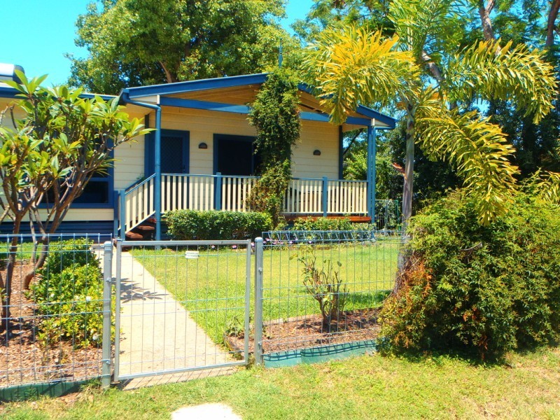 8 Poinciana Drive, Emerald QLD 4720