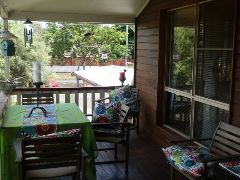 37 Theresa Street, Emerald QLD 4720