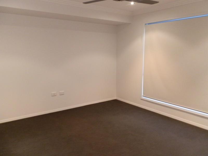 63 Lakeside Drive, Emerald QLD 4720