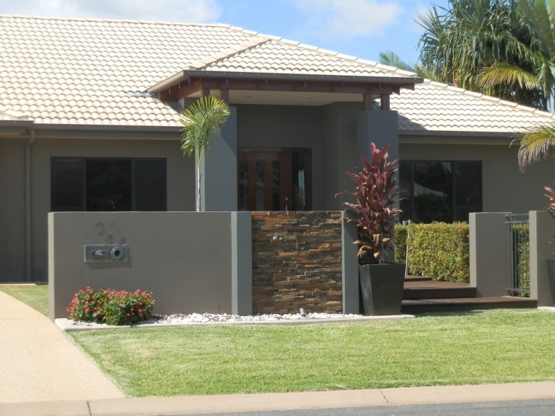 29 Callaghan Street, Emerald QLD 4720