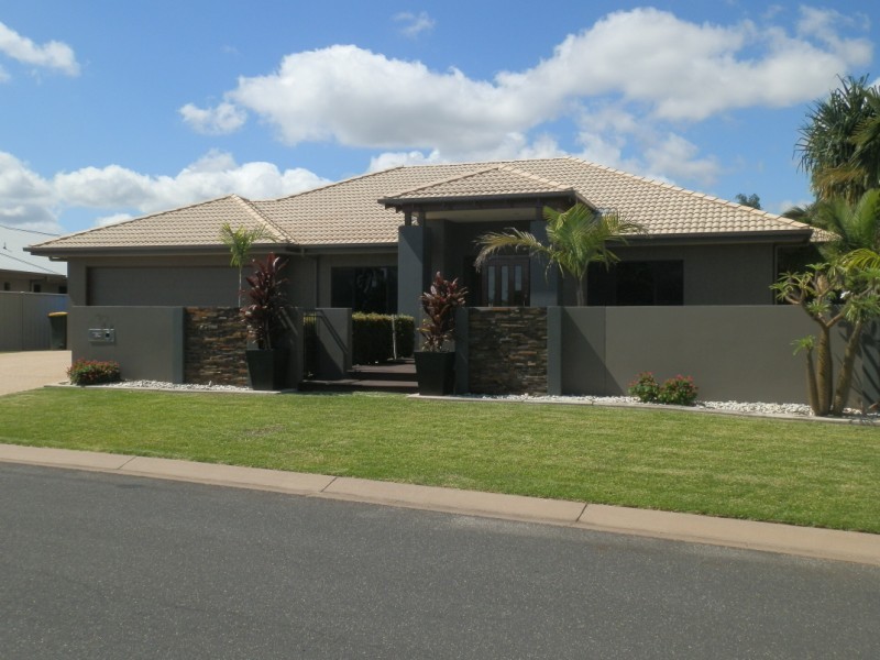 29 Callaghan Street, Emerald QLD 4720