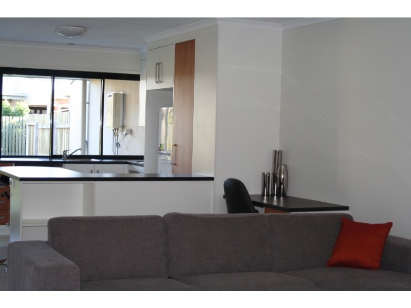 2/16 Riverview Street, Emerald QLD 4720