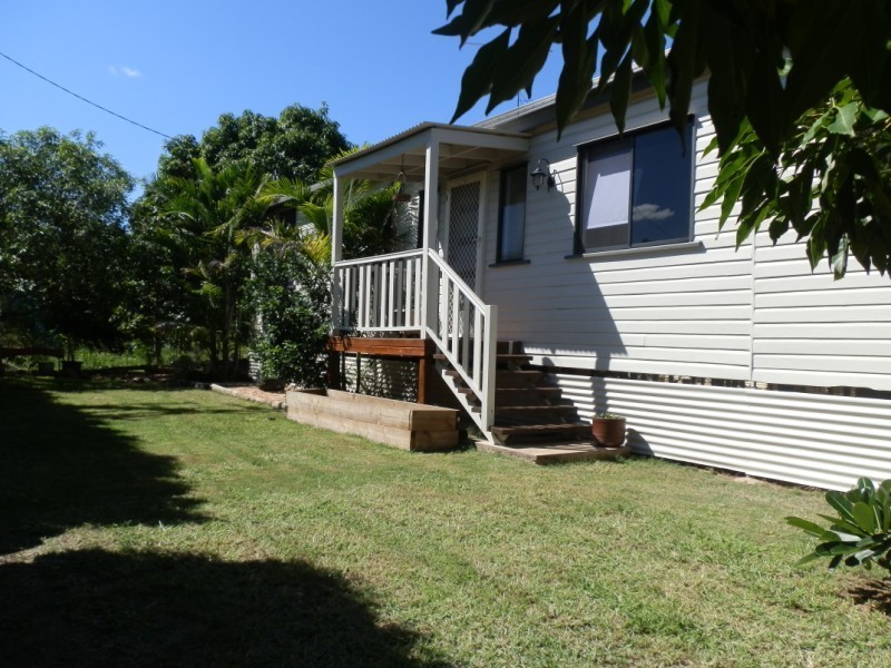 9 Little Street, Emerald QLD 4720