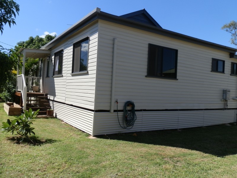 9 Little Street, Emerald QLD 4720