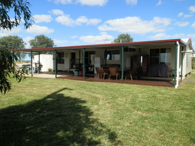 793 Wyuna Road, Emerald QLD 4720