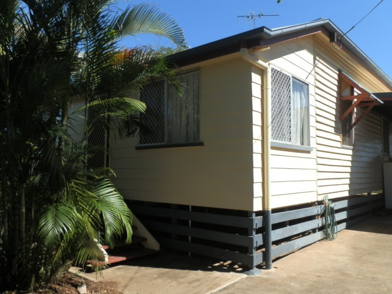 18 White Street, Emerald QLD 4720