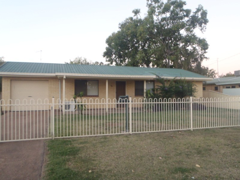 58 Gray Street, Emerald QLD 4720