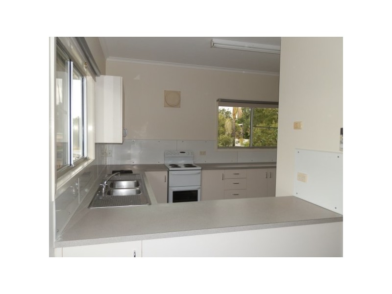 166 Borilla Street, Emerald QLD 4720