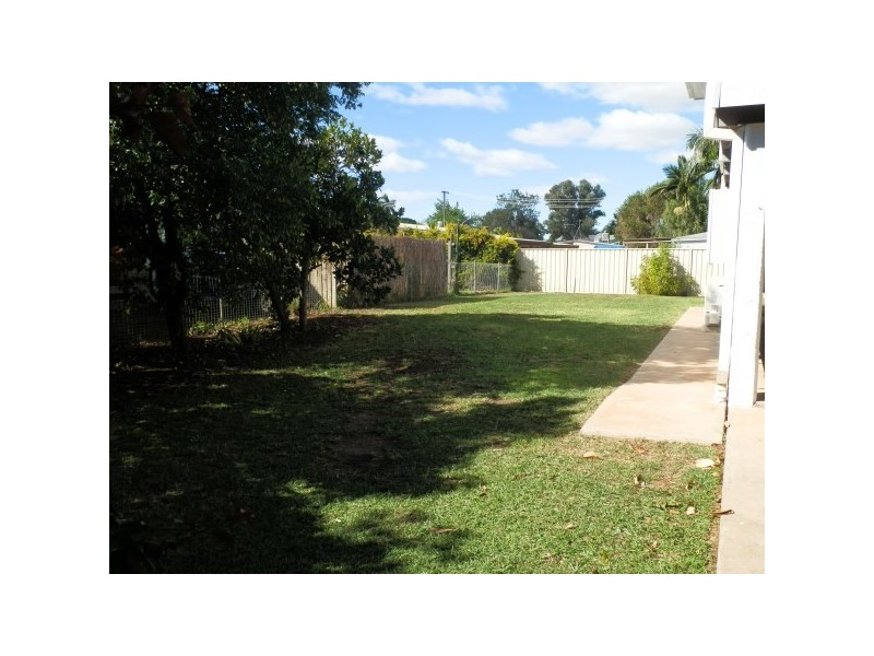 166 Borilla Street, Emerald QLD 4720