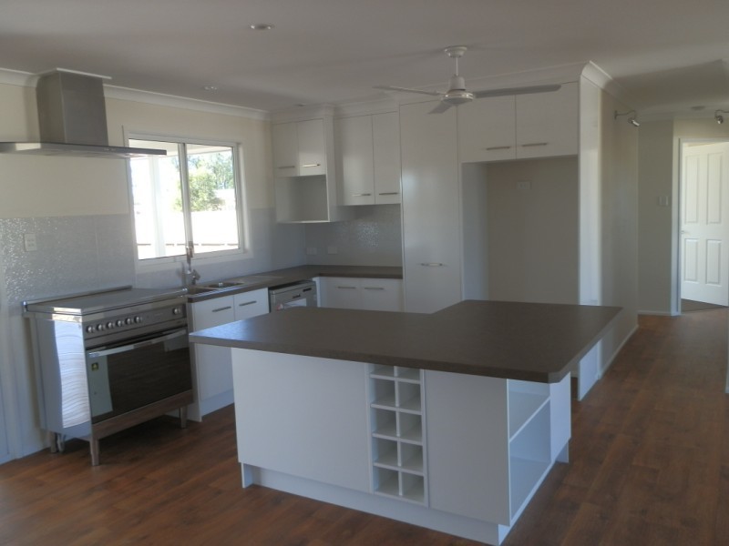 5 Windmill Lane, Emerald QLD 4720