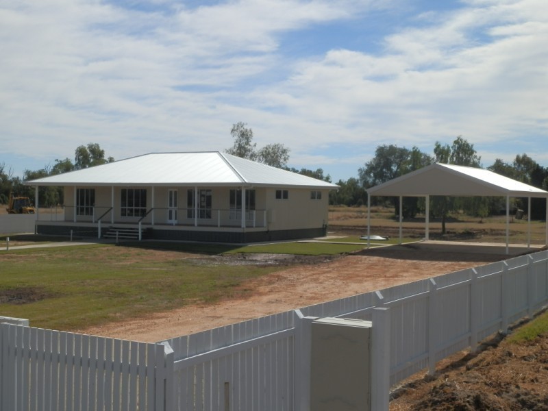 5 Windmill Lane, Emerald QLD 4720