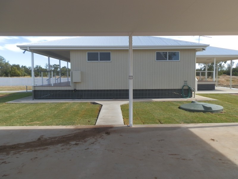 5 Windmill Lane, Emerald QLD 4720