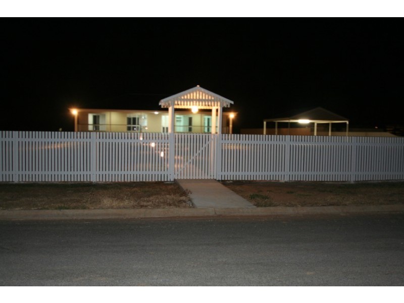 5 Windmill Lane, Emerald QLD 4720