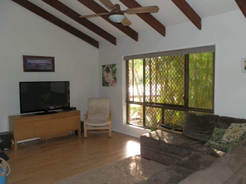 22 Staal Crescent, Emerald QLD 4720