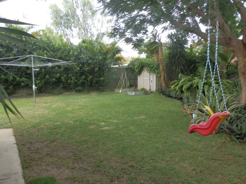 22 Staal Crescent, Emerald QLD 4720
