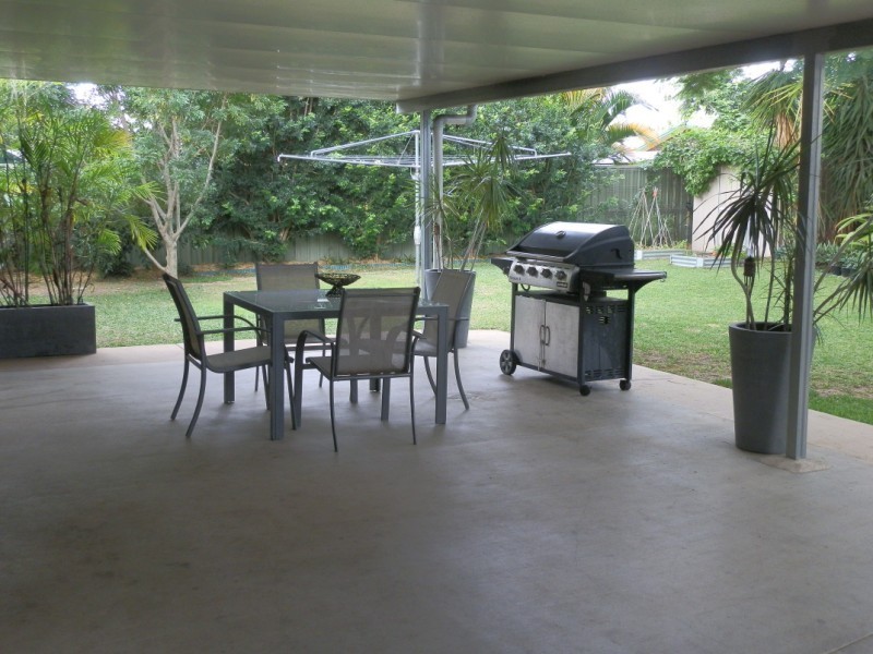 22 Staal Crescent, Emerald QLD 4720