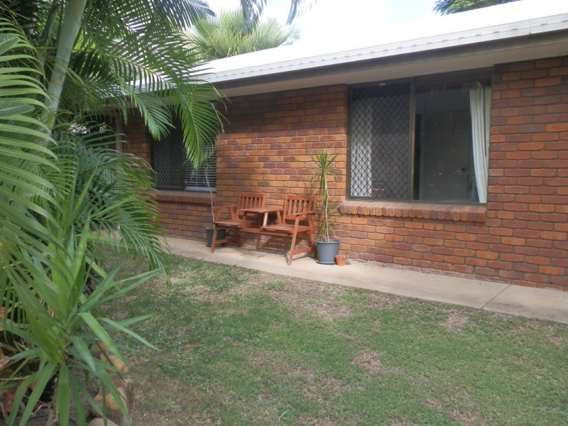 22 Staal Crescent, Emerald QLD 4720