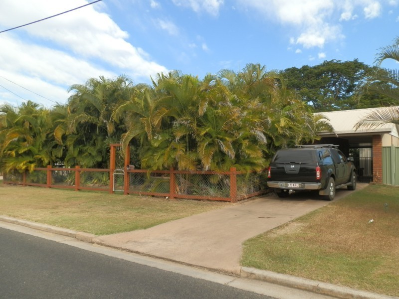 22 Staal Crescent, Emerald QLD 4720