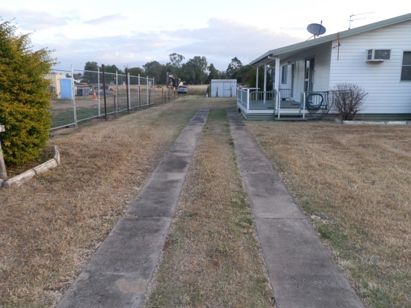 13 Robert Street, Emerald QLD 4720