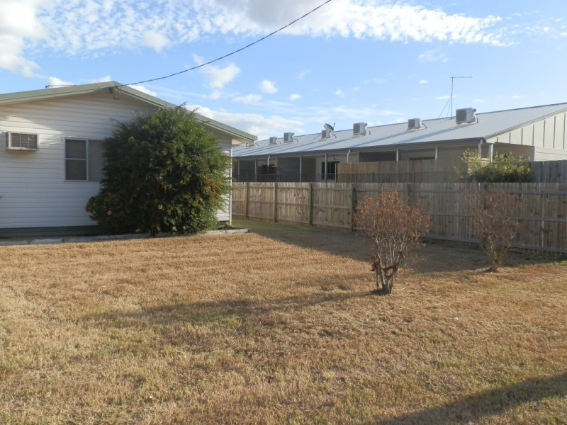 13 Robert Street, Emerald QLD 4720