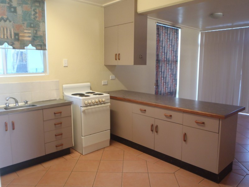 3/53 Dundas Street, Emerald QLD 4720