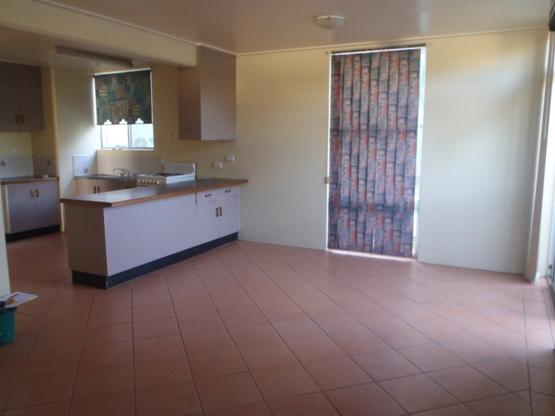 3/53 Dundas Street, Emerald QLD 4720