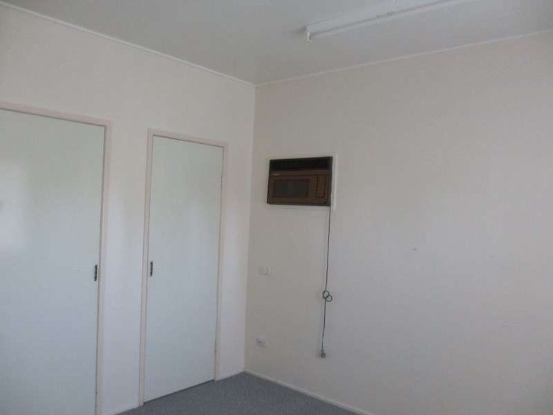 9 Leichhardt, Emerald QLD 4720